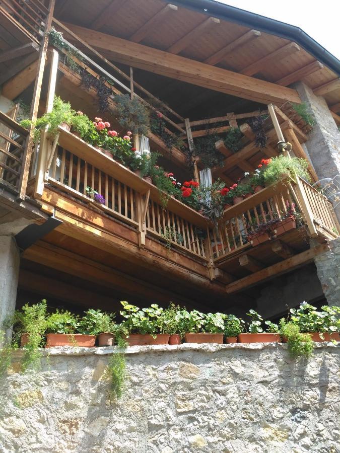 Bed and Breakfast La Cort Di Nonna Rosa Мори Экстерьер фото